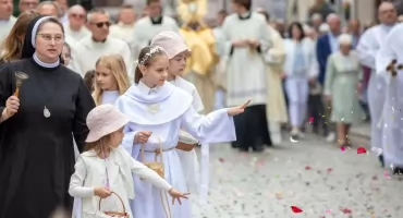 Procesja Bożego Ciała w Toruniu [FOTORELACJA]