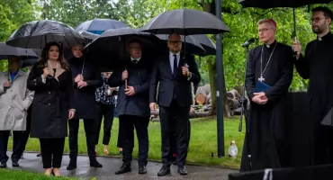 Toruń uczcił pamięć śp. Klaudii w rocznicę tragicznego ataku w parku Glazja