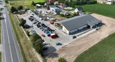 Market pod Toruniem ponownie na sprzedaż. Cena spadła o milion złotych